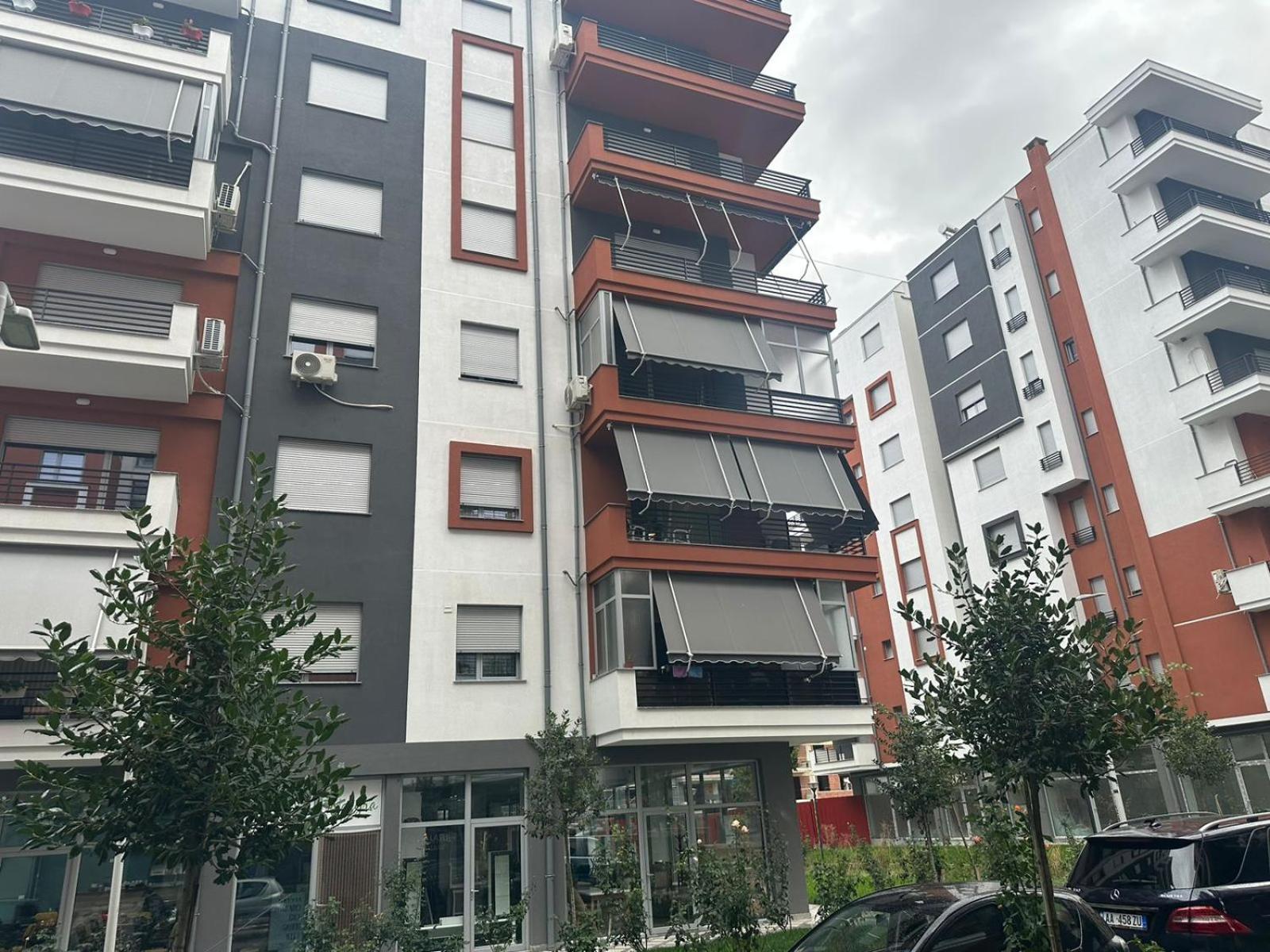 Riar Apartaments Korce Exterior foto